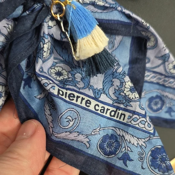 Pierre Cardin Blue Patterned Bow Keychain - Picture 2 of 7